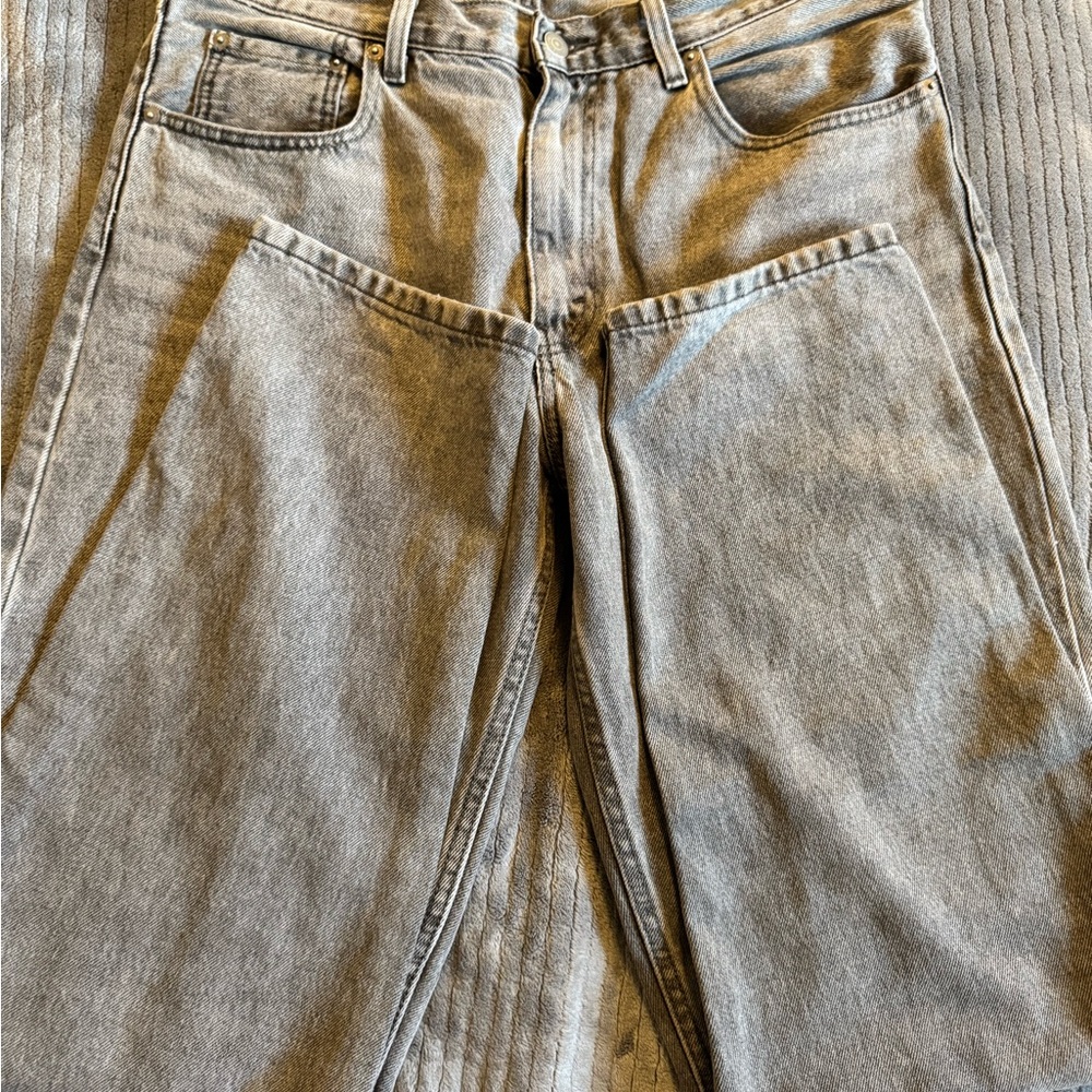 Levi's Men's Light Gray Straight Jeans